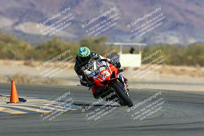 media/Jan-09-2022-SoCal Trackdays (Sun) [[2b1fec8404]]/Turn 14 (10am)/